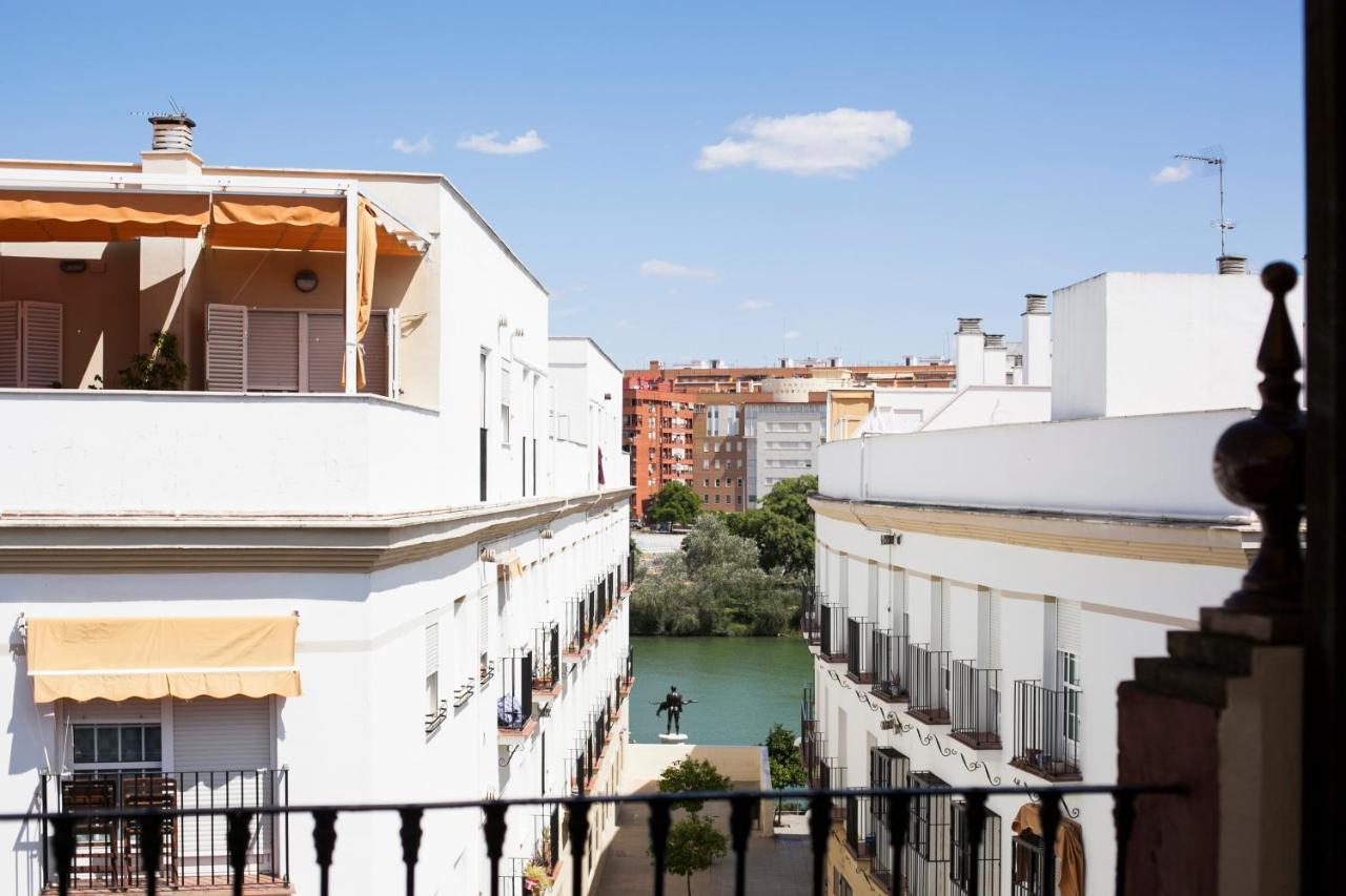 Alohamundi Castilla II Seville Exterior photo